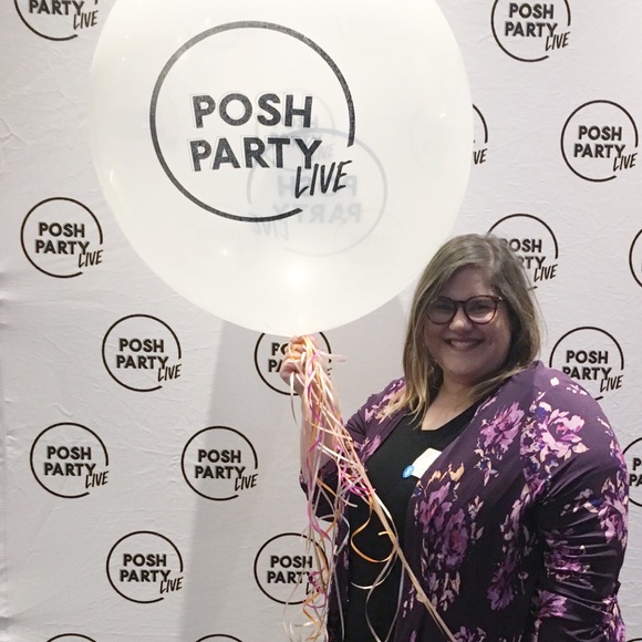 Meet your Posher, Lindsay - Picture 1 of 1